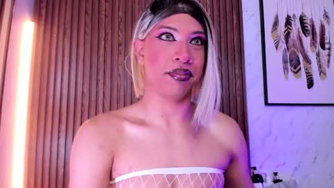 Snapshot of cameron_blake_ chatting on 7, 1, 2026 CAMERON online show from 7, 1, 2026