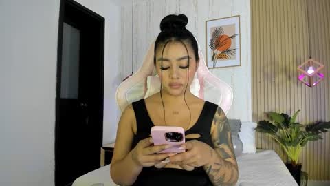 Cameron  online show from 30, 10, 2025