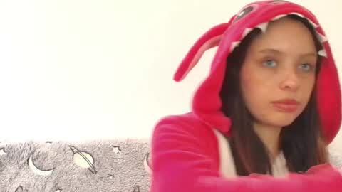 Snapshot of cami_casti777 chatting on 13, 12, 2024 trini-1000 online show from 13, 12, 2024