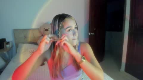 Snapshot of cami_hunter chatting on 4, 2, 2026 online show from 4, 2, 2026