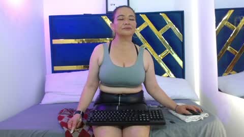 Snapshot of camiangel69 chatting on 10, 6, 2026 CAMI online show from 10, 6, 2026