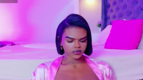 camiestrada online show from 24, 10, 2025