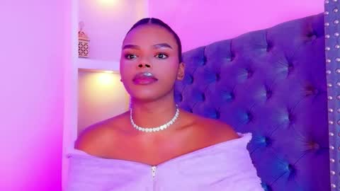 camiestrada online show from 17, 12, 2025