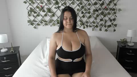 Snapshot of camihotboobs chatting on 14, 1, 2025 camihotboobs online show from 14, 1, 2025