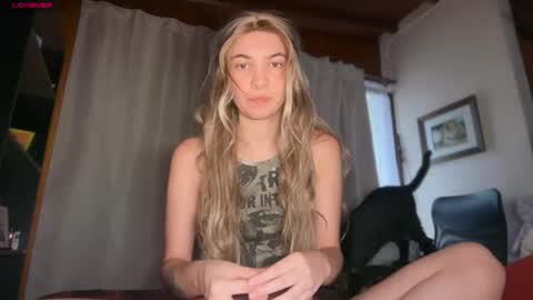 Snapshot of camii19y chatting on 19, 4, 2026 camii19y online show from 19, 4, 2026