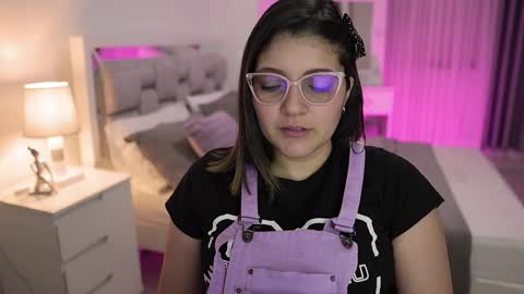 Camila buitrago online show from 19, 1, 2025