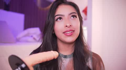 Camila online show from 9, 3, 2026