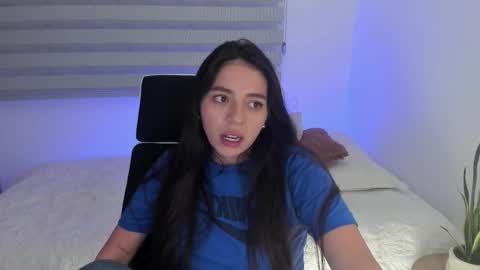 Snapshot of camila_ec2 chatting on 25, 5, 2026 C A M I online show from 25, 5, 2026