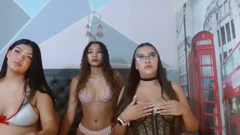 camila_meza online show from 18, 11, 2025