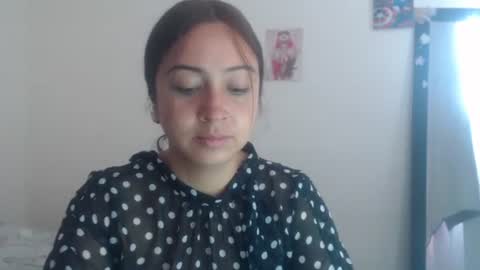 Snapshot of camila_rouswhyth chatting on 17, 4, 2026 camila_rouswhyth online show from 17, 4, 2026