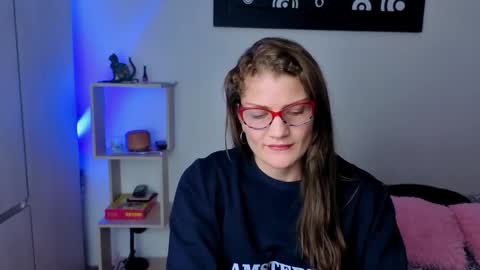 Camila ventura online show from 10, 11, 2025