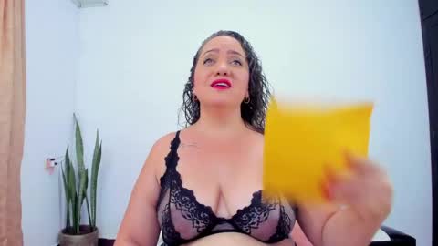 camilaa foxxx online show from 18, 4, 2026