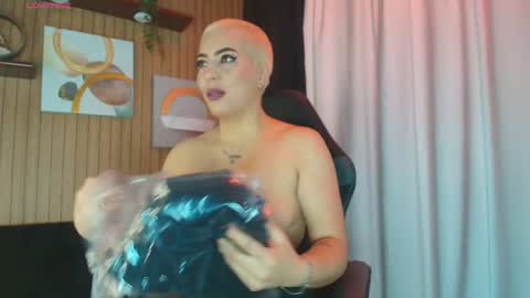    online show from 28, 11, 2025