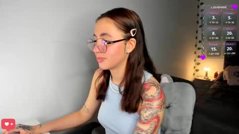 Snapshot of camilaalee chatting on 13, 1, 2025 CAMILAA LEE  online show from 13, 1, 2025