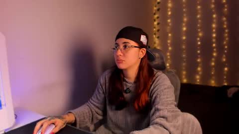 Snapshot of camilaalee chatting on 28, 10, 2025 CAMILAA LEE  online show from 28, 10, 2025