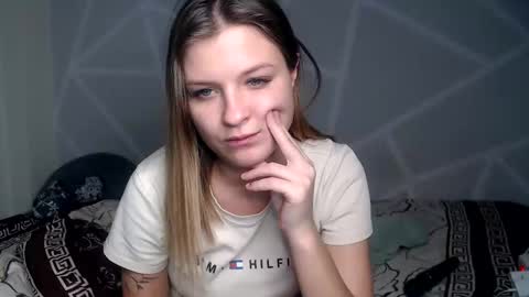 Camila online show from 7, 12, 2024