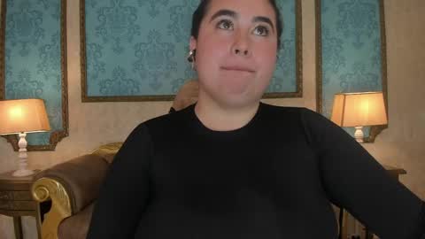 Snapshot of camilapietri chatting on 15, 4, 2026 Call me Cami Online GTM-5 1430-2100 online show from 15, 4, 2026