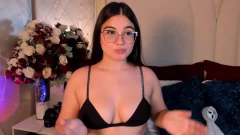 Snapshot of camilasofiia chatting on 15, 10, 2025 Camila online show from 15, 10, 2025