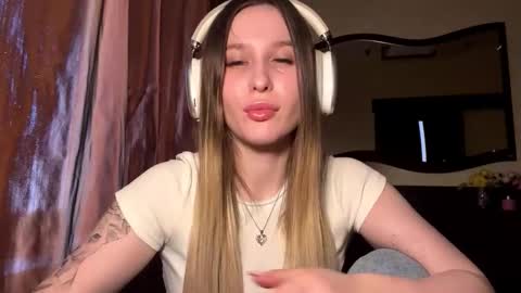 Snapshot of camilermon chatting on 9, 3, 2026 Miki online show from 9, 3, 2026