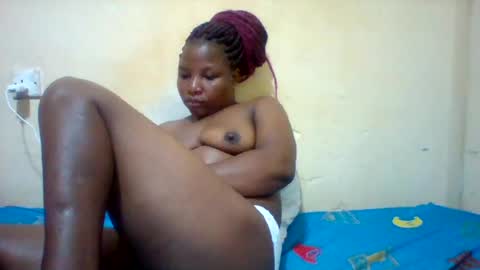 Snapshot of camillah_sweet chatting on 5, 7, 2026 camillah_sweet online show from 5, 7, 2026