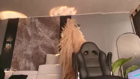 Snapshot of camiloalvarezzz3 chatting on 9, 7, 2026 CAMILO online show from 9, 7, 2026