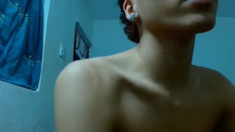Snapshot of camilohot_2 chatting on 2, 5, 2026 camilo online show from 2, 5, 2026