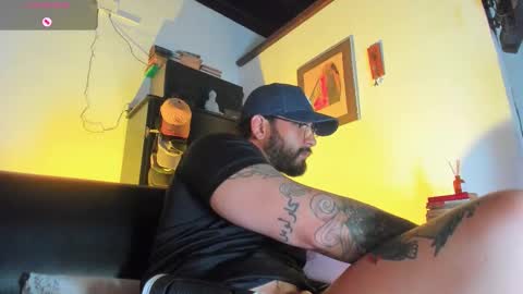 Snapshot of camilomayer chatting on 28, 11, 2025 Camilo online show from 28, 11, 2025