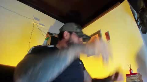 Snapshot of camilomayer chatting on 5, 12, 2025 Camilo online show from 5, 12, 2025