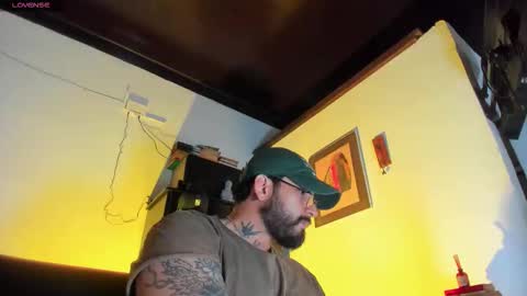 Snapshot of camilomayer chatting on 14, 12, 2025 Camilo online show from 14, 12, 2025