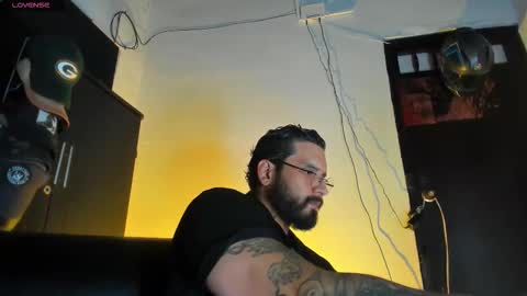 Snapshot of camilomayer chatting on 22, 12, 2025 Camilo online show from 22, 12, 2025