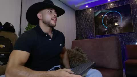 Snapshot of camilowatson chatting on 5, 5, 2026 Camilo Watson online show from 5, 5, 2026