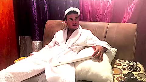 Snapshot of camivaron chatting on 6, 2, 2025 camivaron online show from 6, 2, 2025