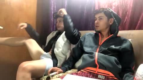 Snapshot of camivaron chatting on 8, 2, 2025 camivaron online show from 8, 2, 2025