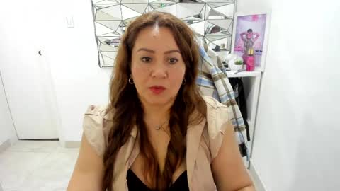 Snapshot of camixxx_m chatting on 25, 4, 2026 camixxx_m online show from 25, 4, 2026