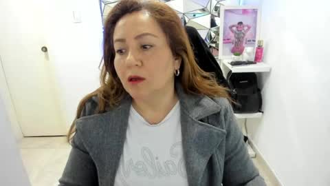 Snapshot of camixxx_m chatting on 9, 5, 2026 camixxx_m online show from 9, 5, 2026