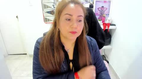 Snapshot of camixxx_m chatting on 25, 5, 2026 camixxx_m online show from 25, 5, 2026