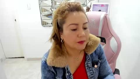 Snapshot of camixxx_m chatting on 25, 6, 2026 camixxx_m online show from 25, 6, 2026