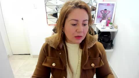 Snapshot of camixxx_m chatting on 3, 7, 2026 camixxx_m online show from 3, 7, 2026