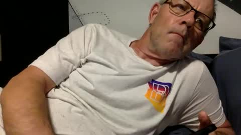 Snapshot of camperjay chatting on 11, 10, 2025 james online show from 11, 10, 2025