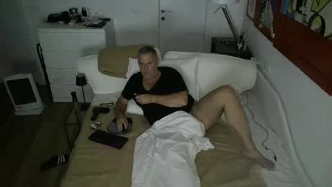 camunication online show from 14, 2, 2025