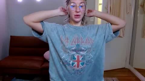 MissCandiJones online show from 14, 11, 2025