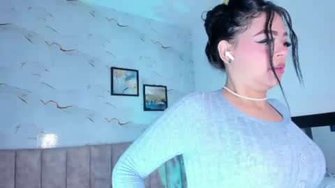 Snapshot of candicewayne chatting on 19, 6, 2026 CANDICE WAYNE online show from 19, 6, 2026