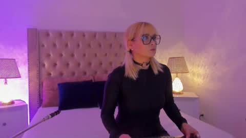 Candie  online show from 18, 1, 2026