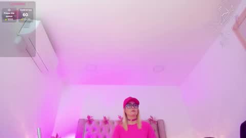 Candie  online show from 22, 3, 2026