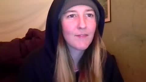 Candi online show from 28, 11, 2025