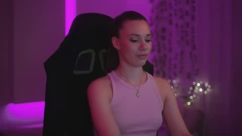 Candy Storm online show from 25, 3, 2026