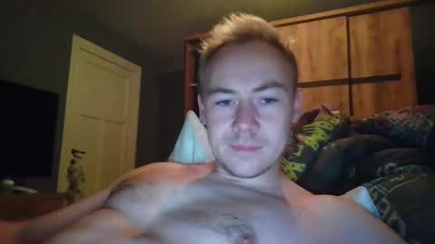 candy_boy_xoxo online show from 24, 10, 2025