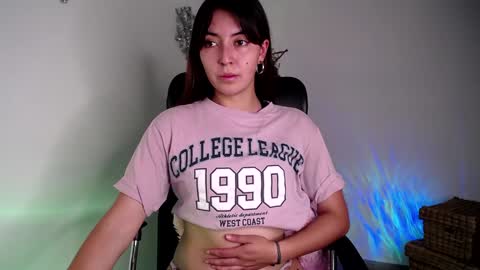 Snapshot of candy_canee chatting on 17, 1, 2025 online show from 17, 1, 2025