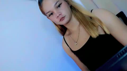 Snapshot of candy_cockxxx chatting on 18, 2, 2026 candy_cockxxx online show from 18, 2, 2026