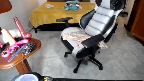 candy online show from 8, 1, 2025